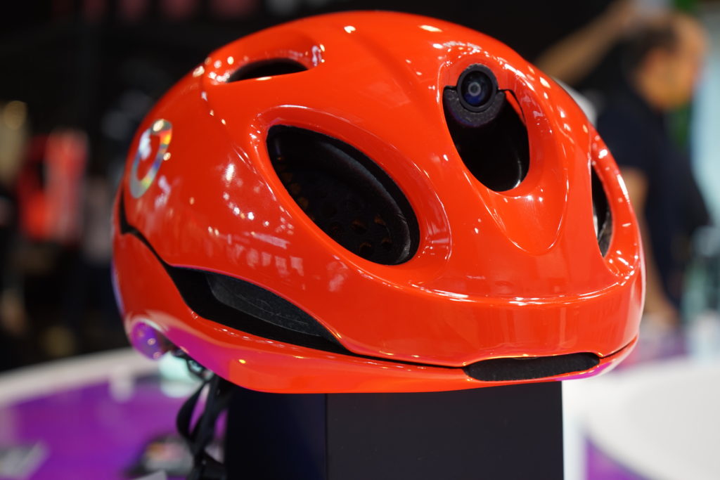 smart helmet from Briko