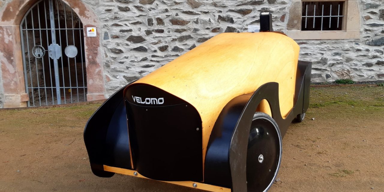 Another plywood velomobile. This time from Germany.