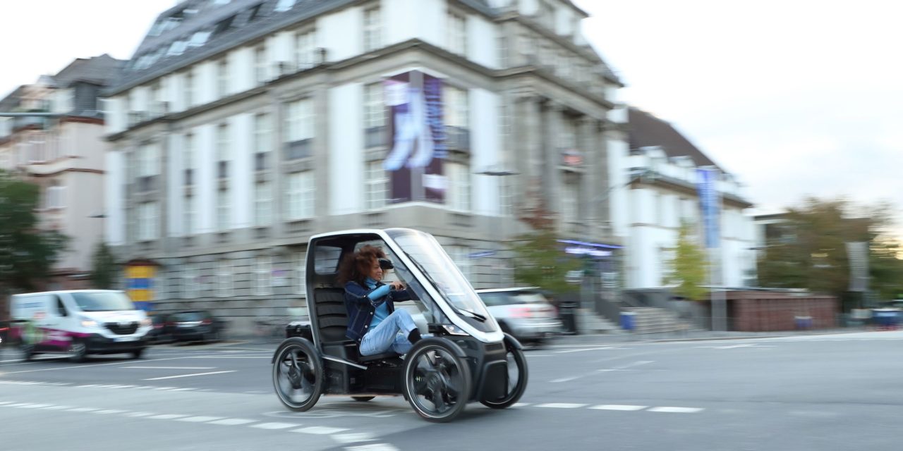 ⭐️ The future of transportation has recumbent bike elements