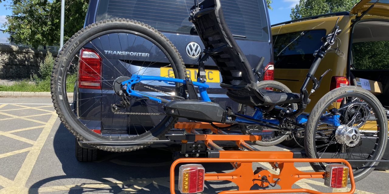 Transport de tricycle sur boule d'attelage - Page 2 Trike-rack-with-an-ICE-trike-on-the-hitch-1280x640