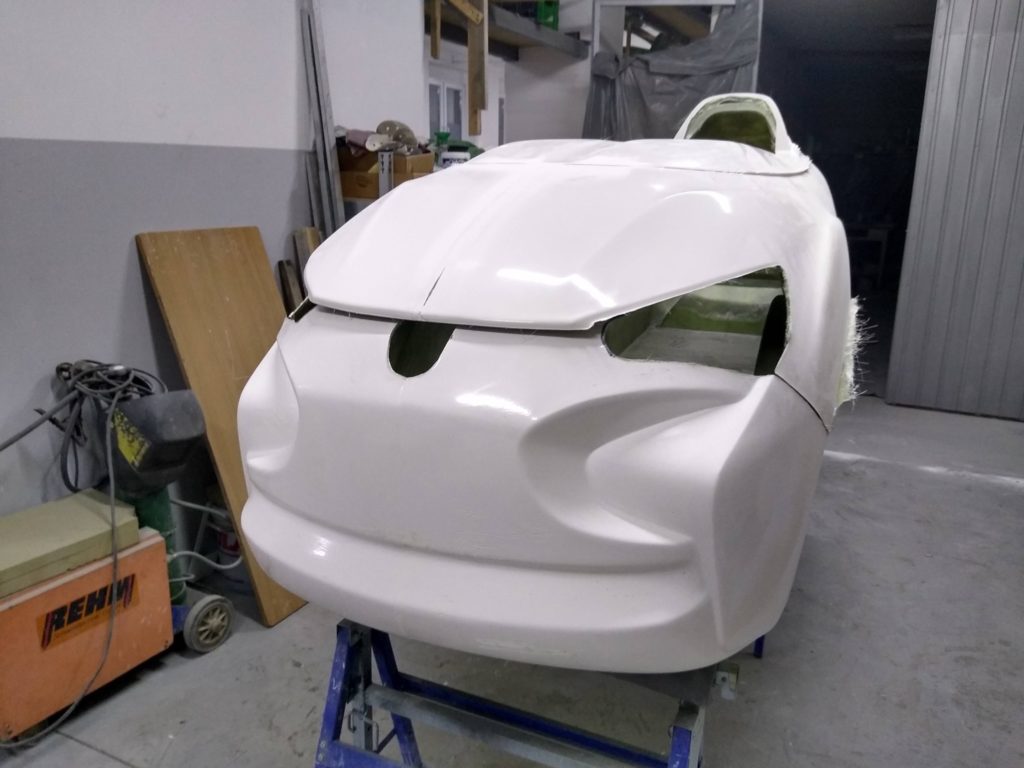 nose of the eqhawk velomobile