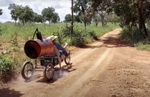 Steam-powered recumbent trike from Brasil