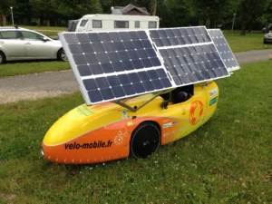 The only velomobile in the entire starting field was excluded from the race after only four days for violating the rules. The time of the velomobiles was to come a few years later.