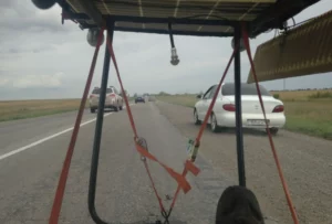 Have you ever experienced overtaking from both sides? In the post-Soviet republics quite common practice