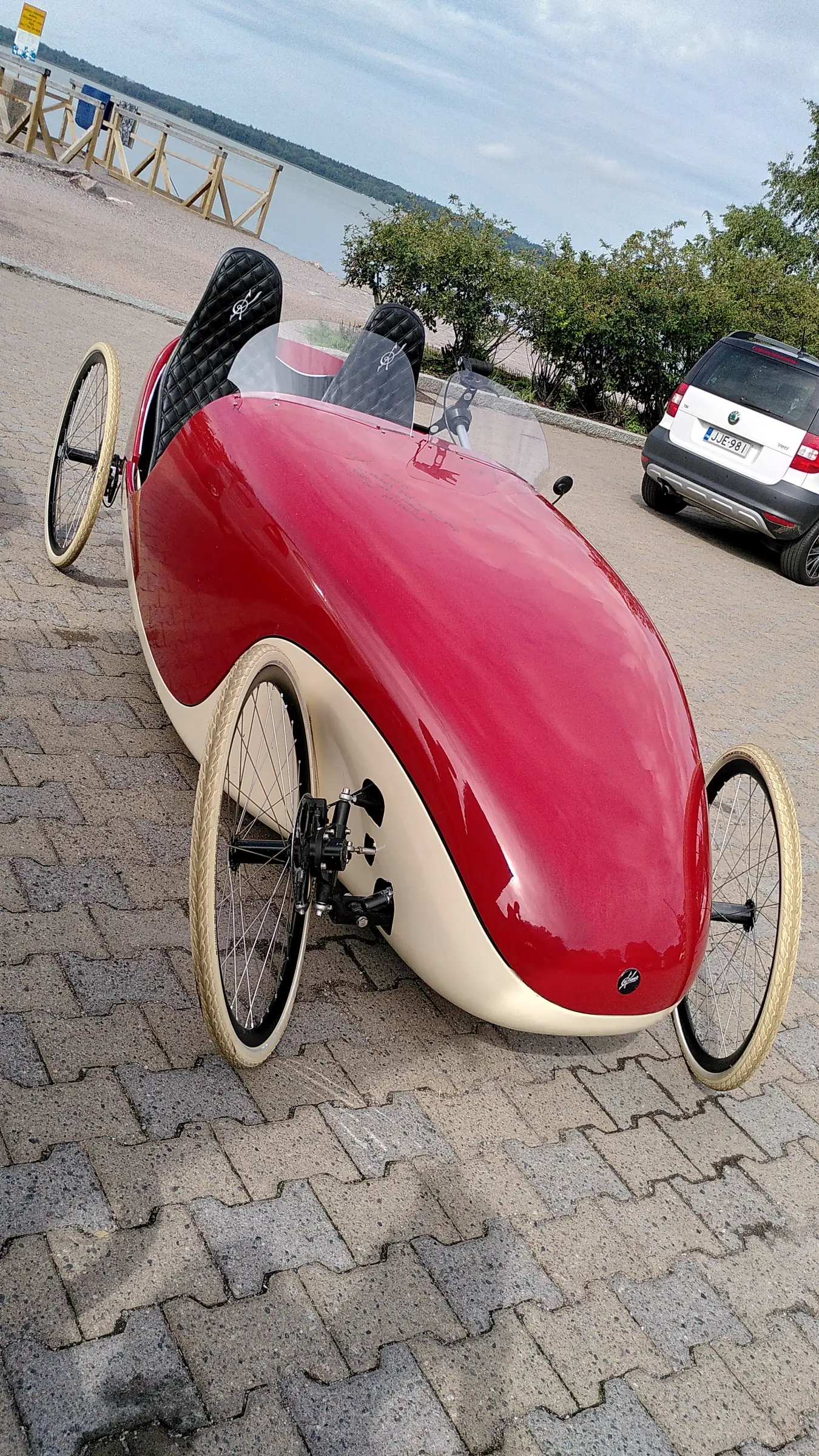 Vélomobile biplace Kinner - Page 2 Kinner-car-velomobile-from-Finland-4