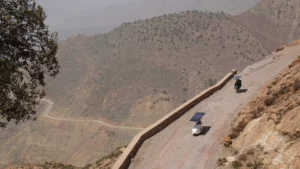 Solar bikes descending from a pass in Morroco during the Sun Trip 2024