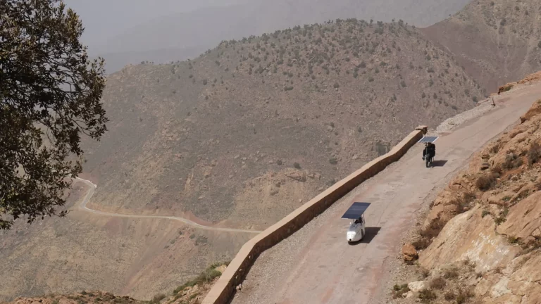 Solar bikes descending from a pass in Morroco during the Sun Trip 2024