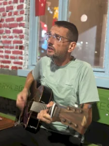 Henk Malyster Interview 6 String Rider Trike Portrait 12