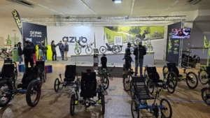 AZUB recumbent booth