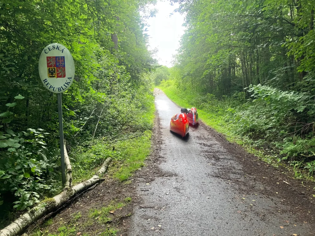 Germ and Czeck border on cycle route